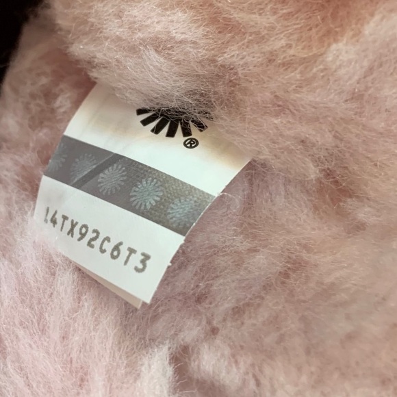 UGG Short Continuity Bow Boots In Pink Crystal - Picture 7 of 8